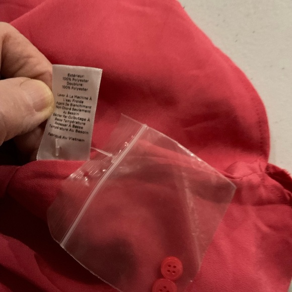 Talbots Button Down Blouse Raised Polka Dot Salmon Lined Top Women’s Size Large - Picture 10 of 10